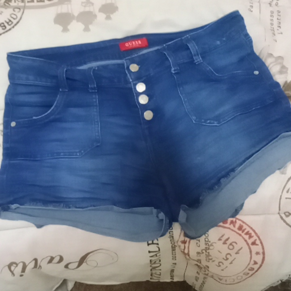 Women's guess shorts